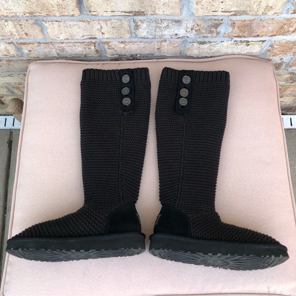 Ugg 1094949 Cardy Tall Black Knit Pull-on Button Winter Boots Women's 6